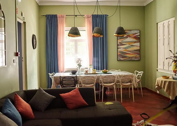 Eco Ljmonade Hostel *