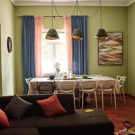 Eco Ljmonade Hostel *