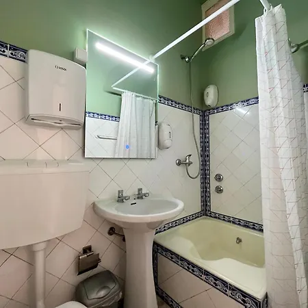 Eco Ljmonade Vandrerhjem *