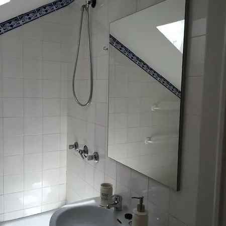 Eco Ljmonade Vandrerhjem *