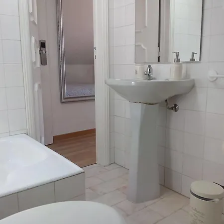 Eco Ljmonade Vandrerhjem *