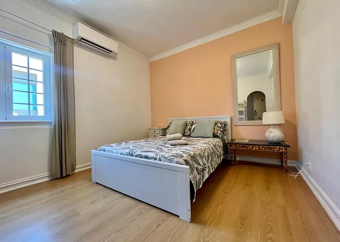 Vandrerhjem Eco Ljmonade Cascais