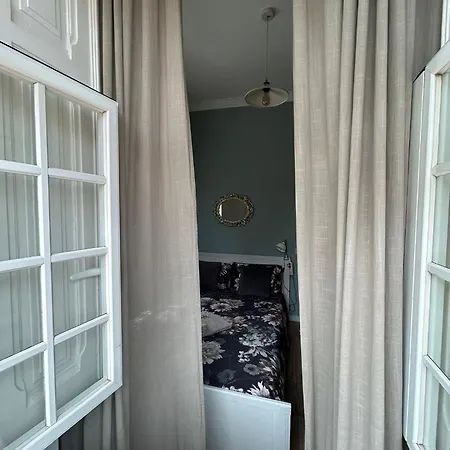 Eco Ljmonade Hostel *